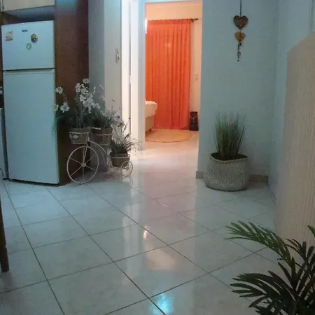 Paradise Beach House شقة Flámbouras